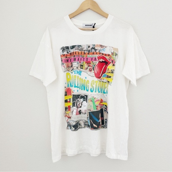 Daydreamer Small Rolling Stones Graphic Tee - Picture 10 of 10